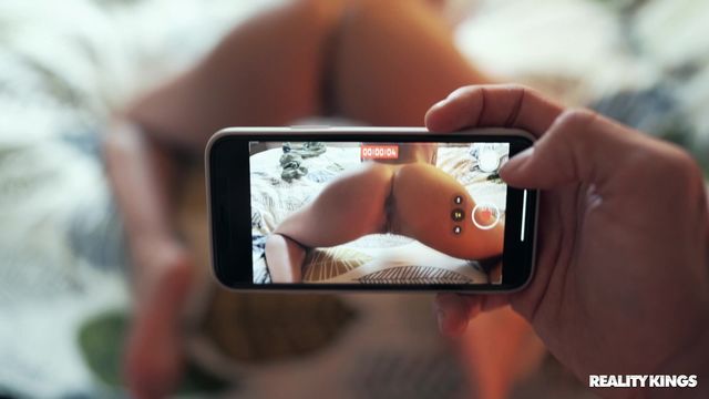 NoFaceGirl in sesso orale di RK Prime