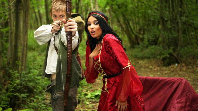 Escena de con curvas protagonizado por la adorable Anissa Kate