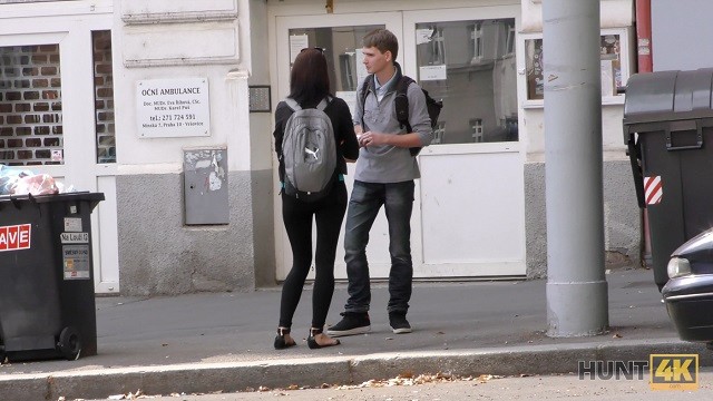 Raue Denisse in Teenie Clip