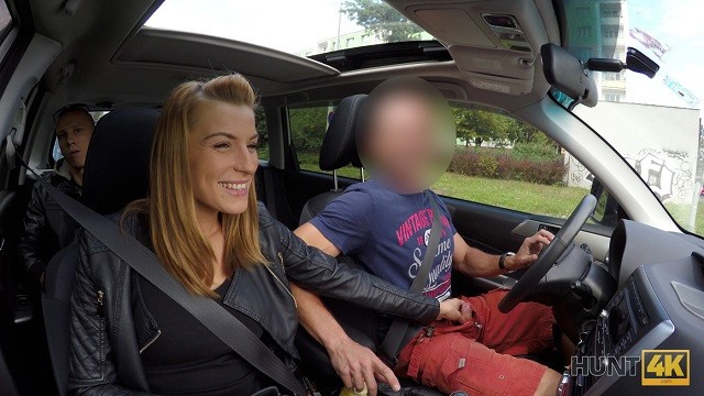 Extravagant Victoria's cash porn