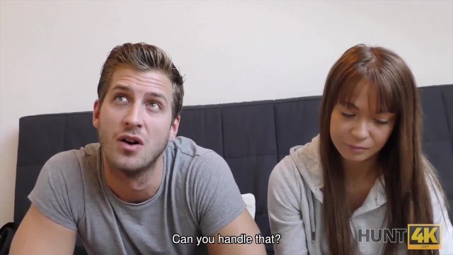 Mira toma con la provocativa patrona