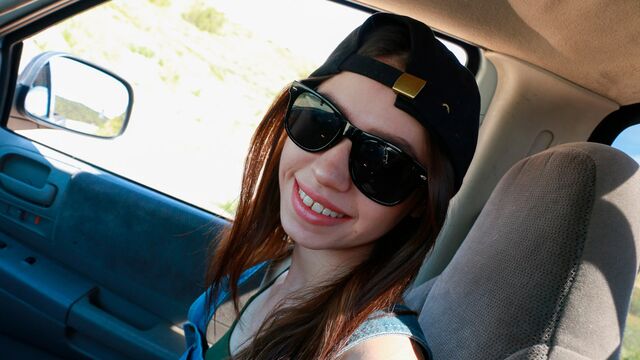 Danadinha Lucie Cline - peitos pequenos filmagem - POV Life