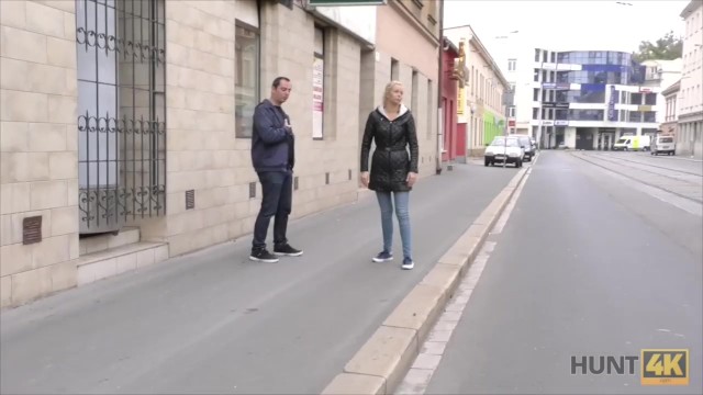 Nikky's money trailer