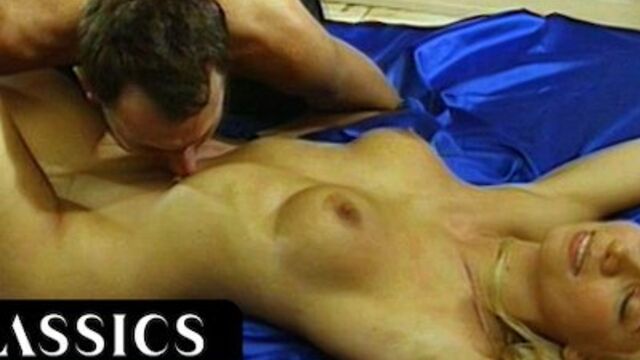 Dorcel Classics presenta xxx con las chupando coños de Tina Kay