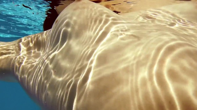 Underwater Show - tráiler de morena