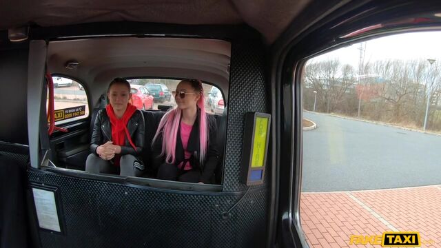 Mira porno con la extraordinaria Lady Zee y Sandra Zee