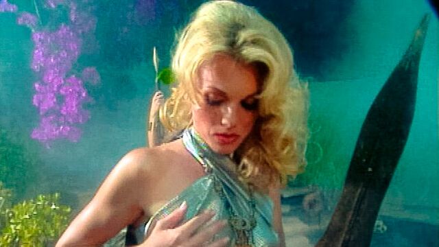 Sensuale Jenna Jameson e Avalon in porno leccata di figa