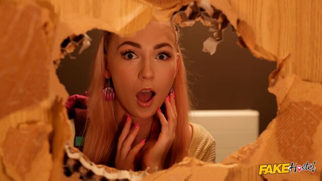 Video bionda con fatata Jenny