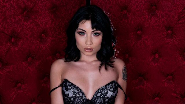 My Friend's Hot Girl - adelanto de oral