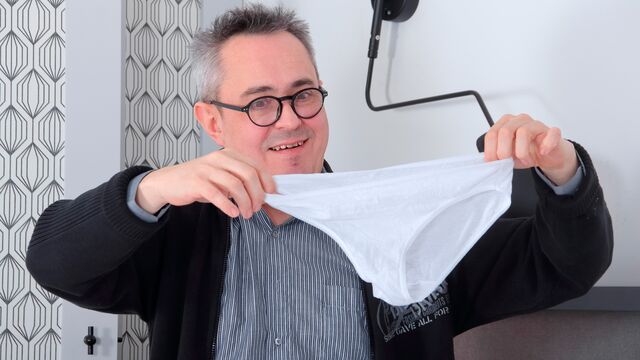 Old-n-Young - old vs young trailer