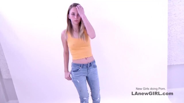 Regardez porno de la sauvage nénette