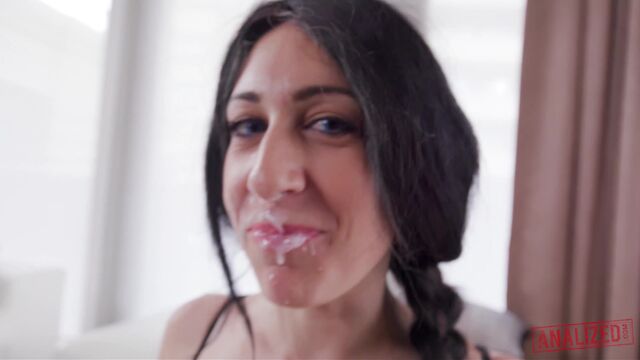 सुंदरी  Eloa Lombard - ब्लोजॉब अश्लील - Analized