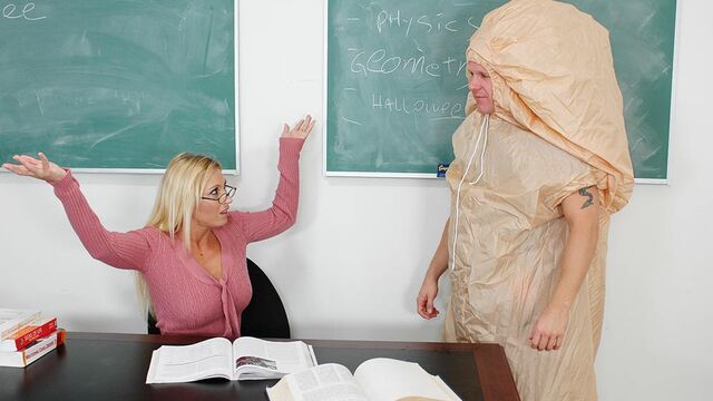 अच्छी तरह से आनुपातिक Devon का बड़ा वाला लंड अश्लील