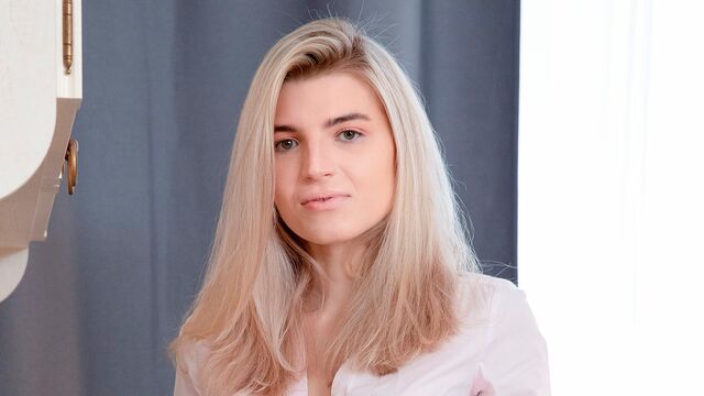 Bewitching Monroe's tit licking porn