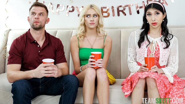 Regardez contenu de l'impressionnante Penelope Woods et Skyler Storm