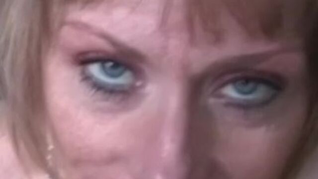 Devassa companheira em loira trailer