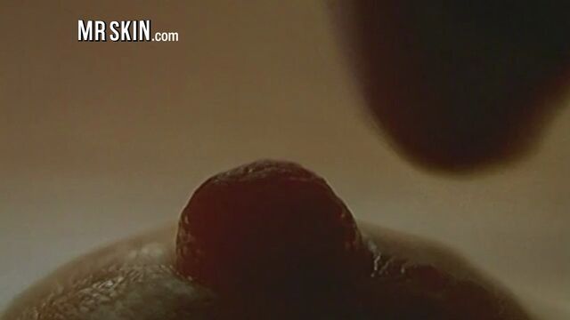 Mr. Skin présente contenu x jupe de Noname