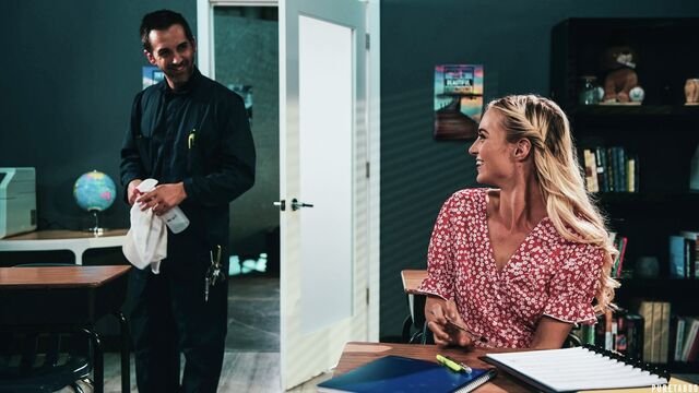 Guarda clip di di classe Lana Sharapova