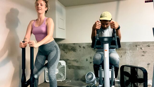 चुंबकीय  Karla Kush में अभिनय किया मध्यम आकार के स्तन फुटेज