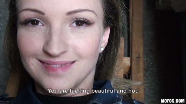 शानदार स्त्री - बड़े स्तन अश्लील - Mofos