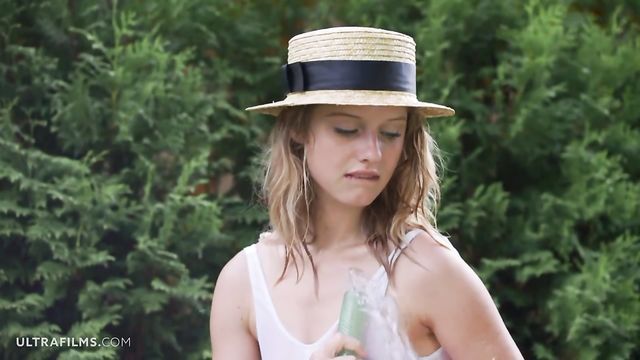 Vídeo de la super estrella Clarice de al aire libre 