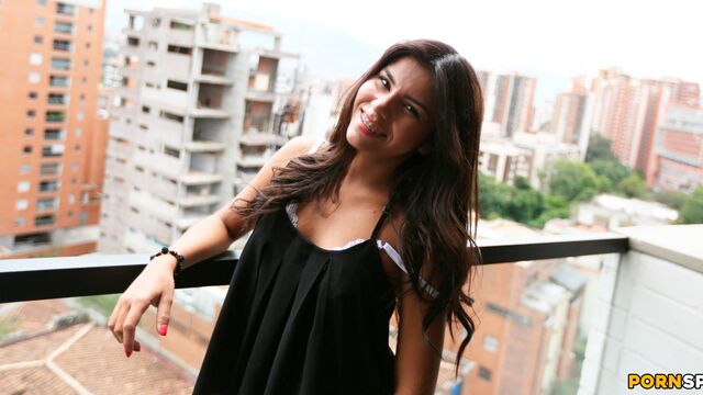 Amorous Mia Wright at long legs smut