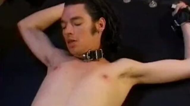 Erotic Female Domination presenta riprese hardcore con dama