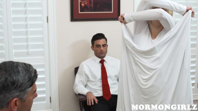 Sexe sur la table de la raffinée Trillium 