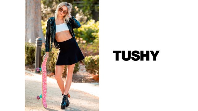 रूमानी  Chloe Temple में अभिनय किया कंधों पर पैर ट्रेलर