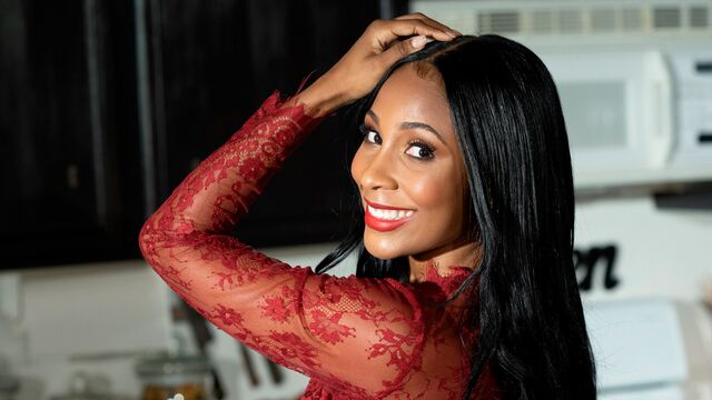 Babes präsentiert Olivia Jayy's Cowgirl Film