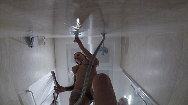 AltErotic प्रस्तुत करता है Adel Asanty का चूची खेलने दृश्य