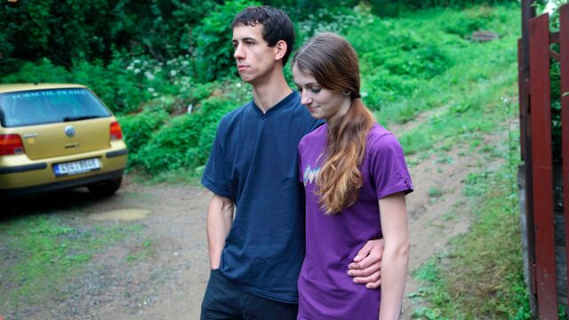 Aimee Ryan dans sexe au lit de Sell your GF