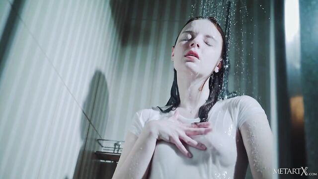 Videata tette minute con Sienna