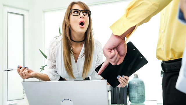 Come-hither Jordan Maxx and Brad Sterling at long legs video