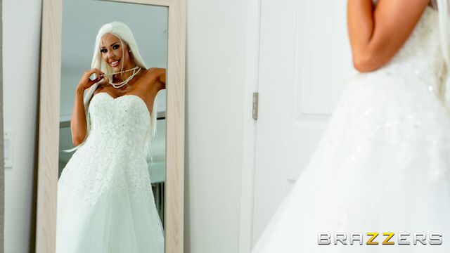 Oscenità in posa con Courtney