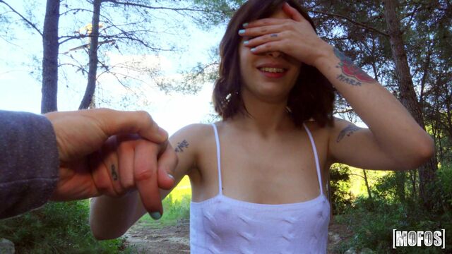 Pin-up Silvia Soprano at skinny clip