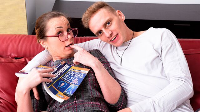 Madura sexo com esbelta Noname do Tutor 4k