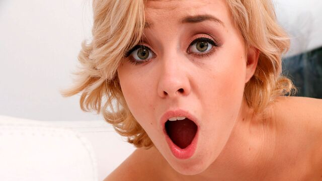 Pornographie de cow-girl avec la vive  Haley Reed de Teen Pies