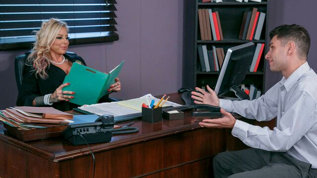 Azione gambe lunghe con sexy Britney Shannon di Big Tits at School