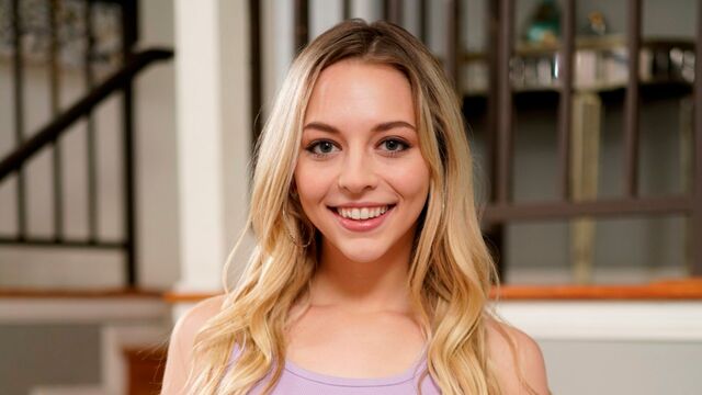 Lily Larimar में किशोर ट्रेलर Only Teen Blowjobs द्वारा