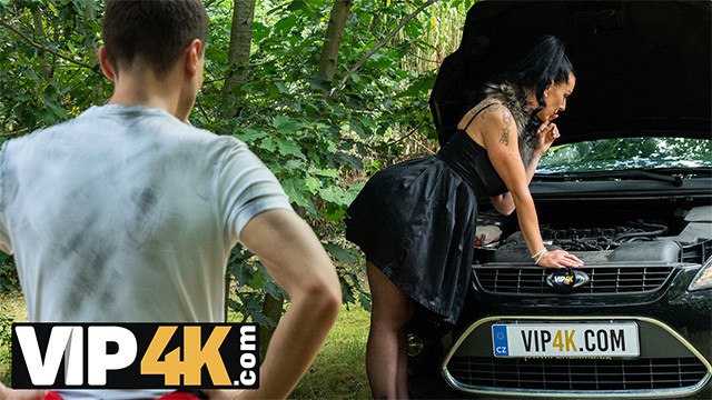 चंचल  Texas और Charlie का यूरोप दृश्य