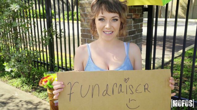 Cheerful Ava Sinclaire - oral sex - Public Pickups