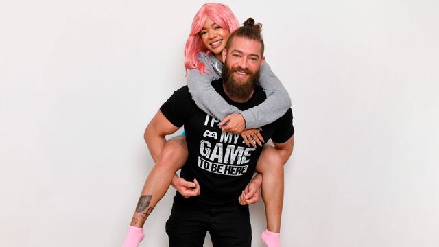 Pure Paisley's interracial trailer