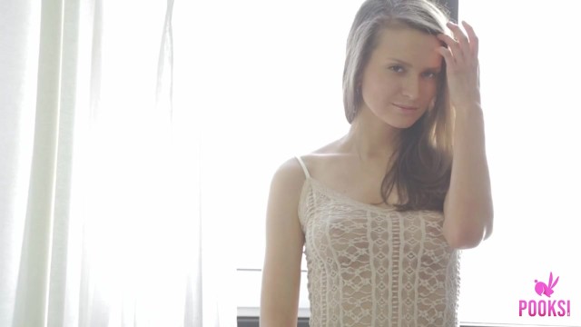 Pooksi प्रस्तुत करता है Janna का दुबला-पतला दृश्य