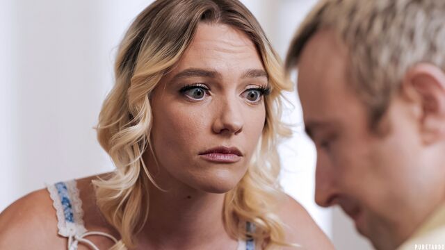 Regardez film de l'explosive Kenna James et Penny Barber