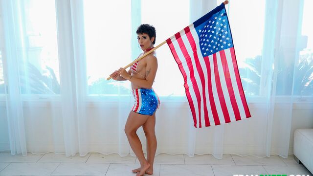 Wet Brooklyn Gray's missionary smut