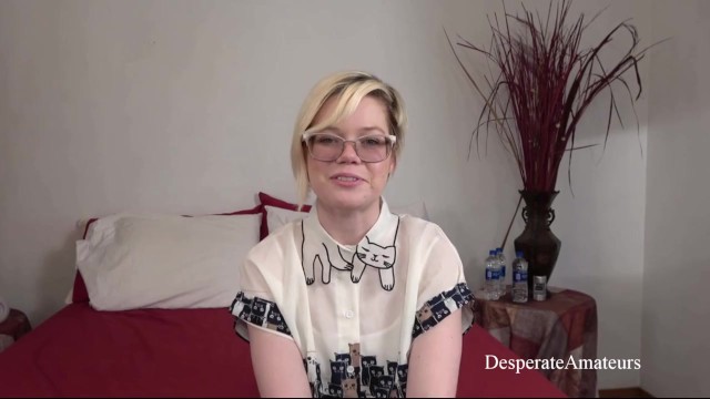 भावनात्मक  Pearl Sinclair में ब्लोजॉब दृश्य