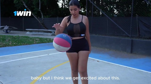 Wunderbare Lina Henao in der Hauptrolle in Milf Film