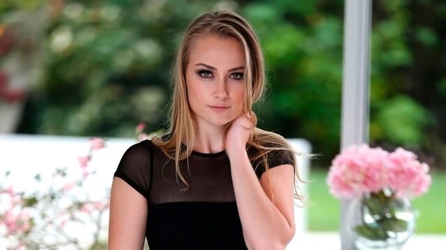 So hot Sadie Blair at blowjob video