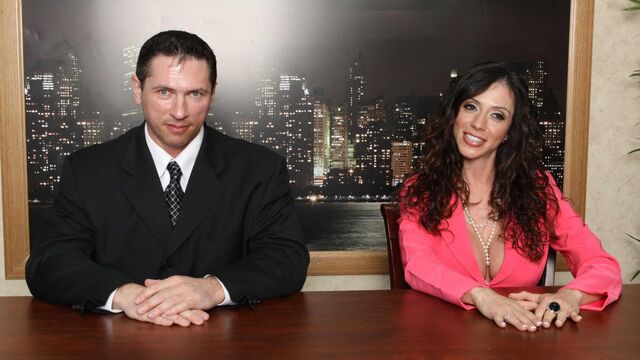 Brazzers Exxtra प्रस्तुत करता है Ariella Ferrera और Nikki Sexx का घुमावदार चलचित्र